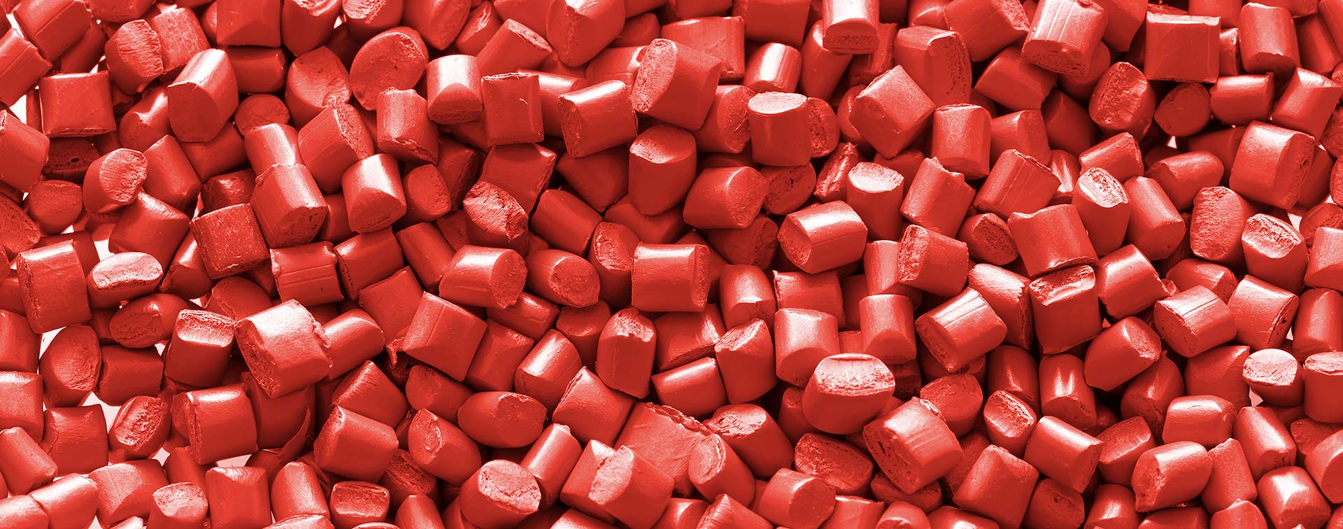 Rotes Polymergranulat