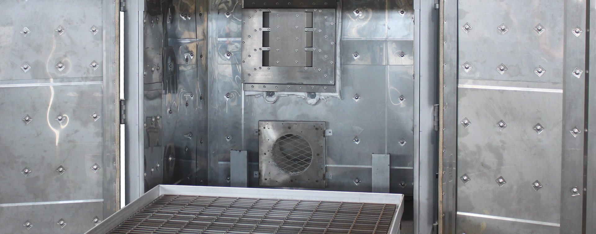 MAXICLEAN 333-SSL, Prozesskammer für große Metallteile und Werkzeuge